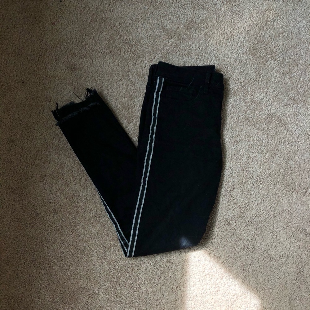 🍭Black Abercrombie Jeans with Silver Stripe